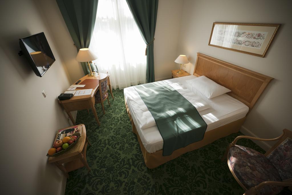 Grandhotel Ambassador Narodni Dum Karlovy Vary Room photo