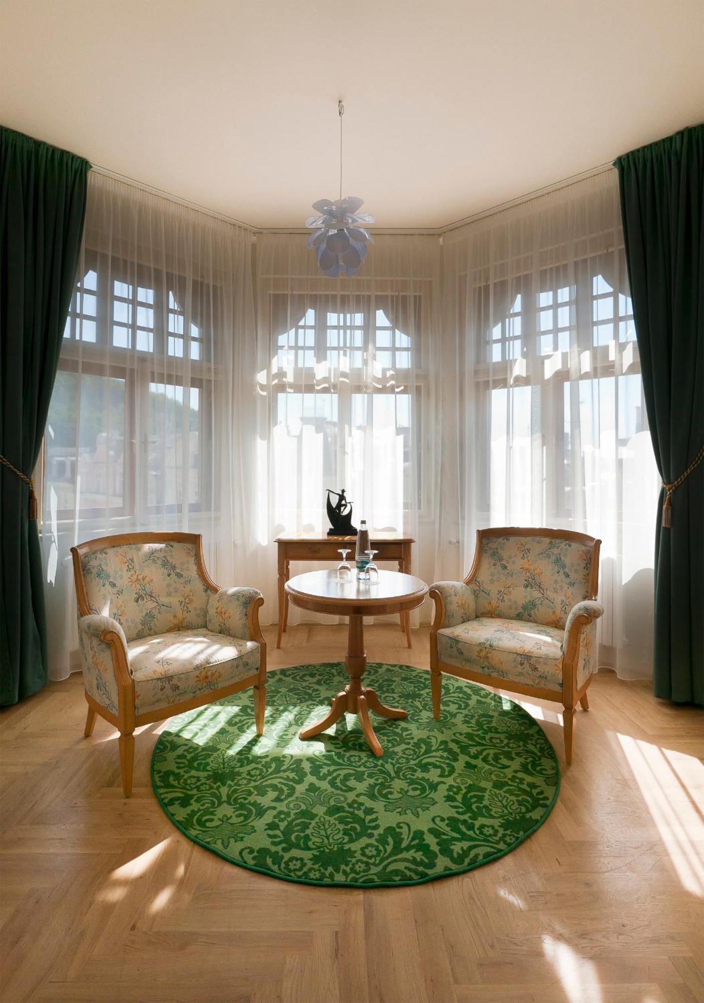 Grandhotel Ambassador Narodni Dum Karlovy Vary Exterior photo